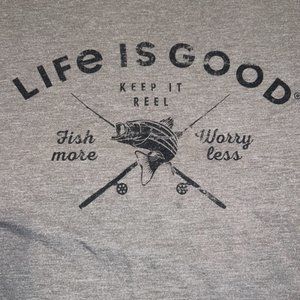 🌺NEW PRICE🌺Life is Good Fish More T-shirt Size Large